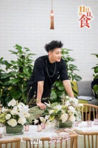 ​28岁的黄子韬：继承200亿家产，打造娱乐帝国，从全网黑到备受喜爱