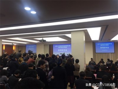 ​温江区区长回应七中实验学校食堂问题