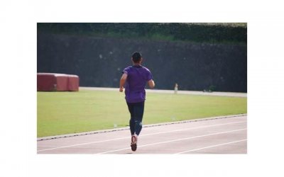 ​男生一见钟情后的举动