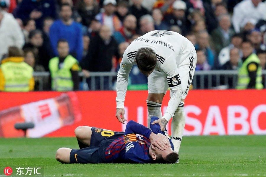 梅西罕见暴怒！和拉莫斯怼脸青筋暴起 起身指着对方鼻子