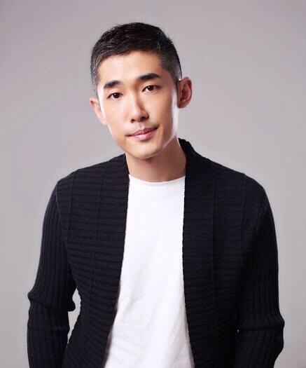 《欢乐颂》里被人大骂的白主管，竟是儒雅的学霸教师