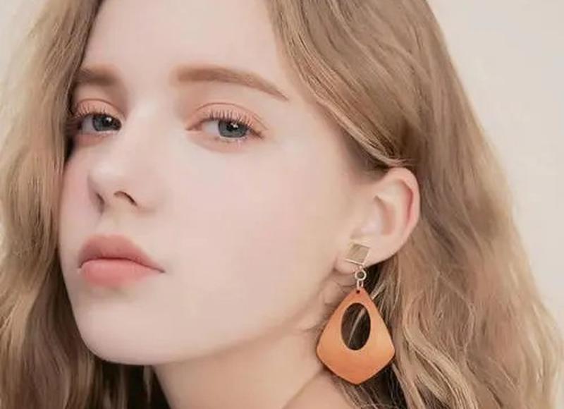 适合失恋听的歌，你离开之后我在难过(失恋后听的歌曲)