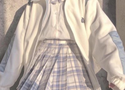 ​双鱼男对有好感的女生表现(双鱼男对人有好感的表现)