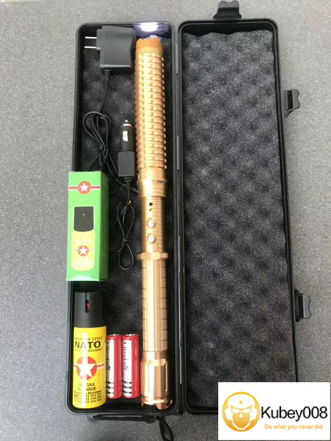 图文欣赏黑鹰X10强光手电筒 伸缩电棍豪华套装 带喷雾可车载防身