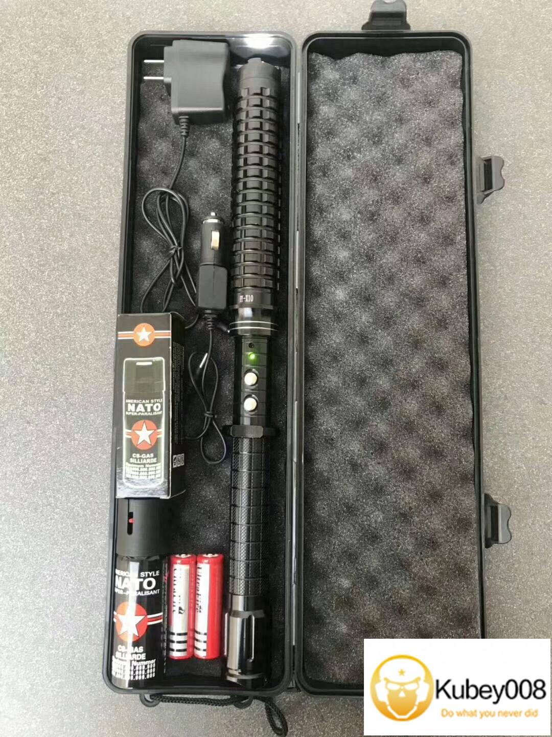 图文欣赏黑鹰X10强光手电筒 伸缩电棍豪华套装 带喷雾可车载防身