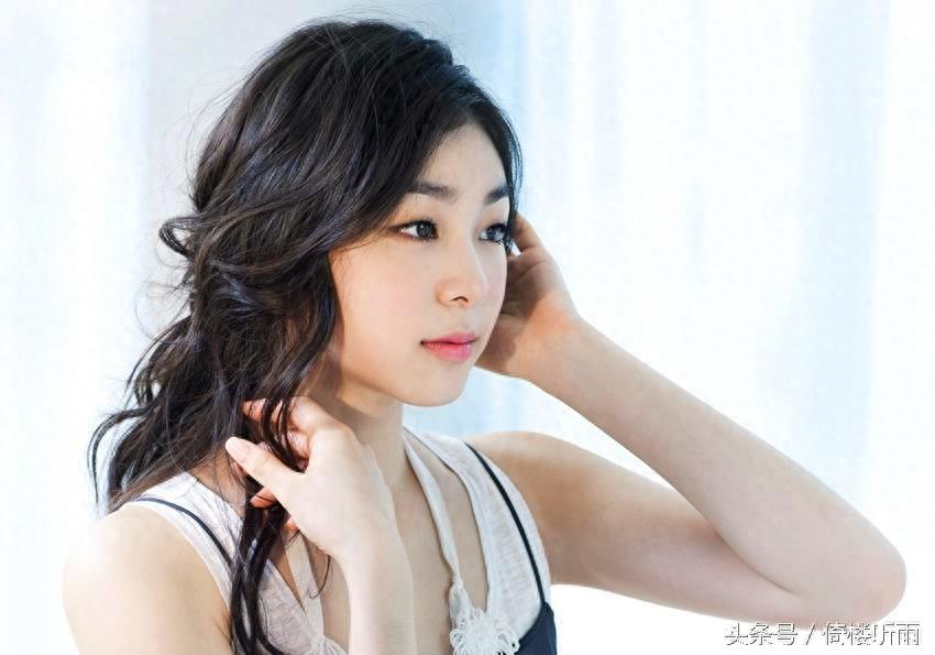 最美花滑女神金妍儿，本可靠脸，偏偏靠才华