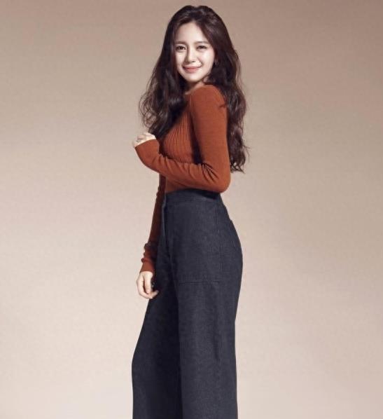 韩国90后女神级演员李伊利雅