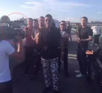 ​歪歪主播赵本六在鹤岗被抓，舞帝CEO利哥表态将前往保释！