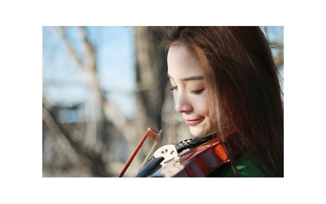 刚追女孩应该每天都联系她吗 刚开始追女生聊天频率