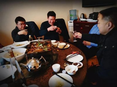 ​16年京东前副总央视镜头下坦白：高危怀孕没休息，刘强东瞬间变脸