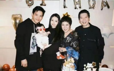 ​郭碧婷低调庆生美回颜值巅峰！穿黑色和家人拍全家福，没有豪门范