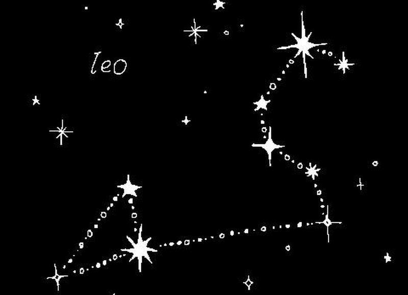 痛到忍不住的女生胃疼