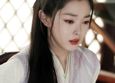 ​男子结婚，妈妈拿不出彩礼，从楼上跳下