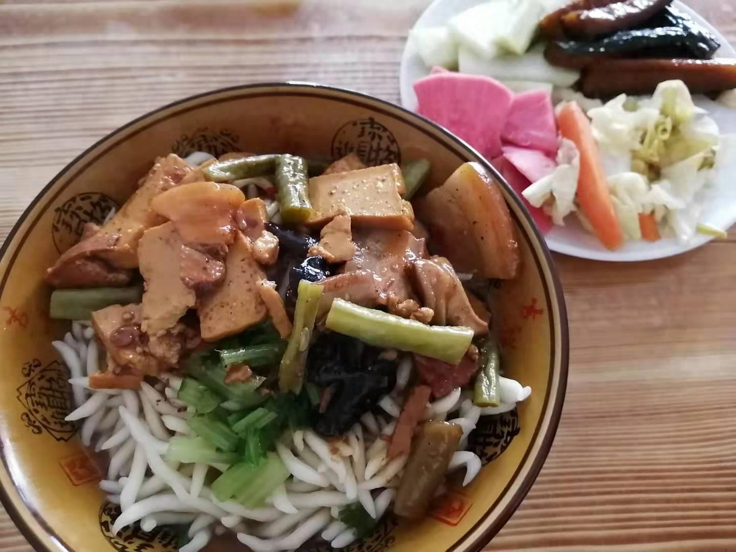 甘肃小吃看过来 一路下来不带重样的 每个都好吃唉