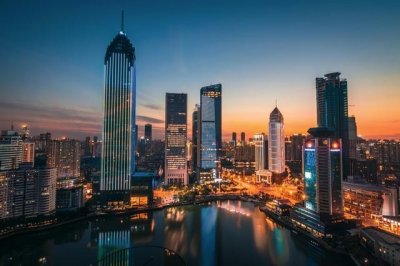 ​汉口被誉为“东方芝加哥”，是谁第一个提出来的？