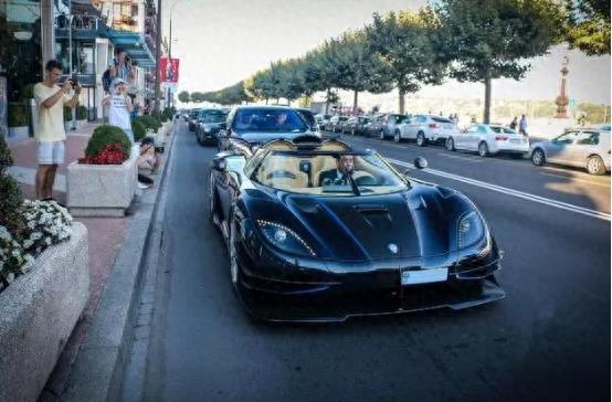 这款柯尼塞格仅发售6台，每台价格高达1亿，国内就有5台