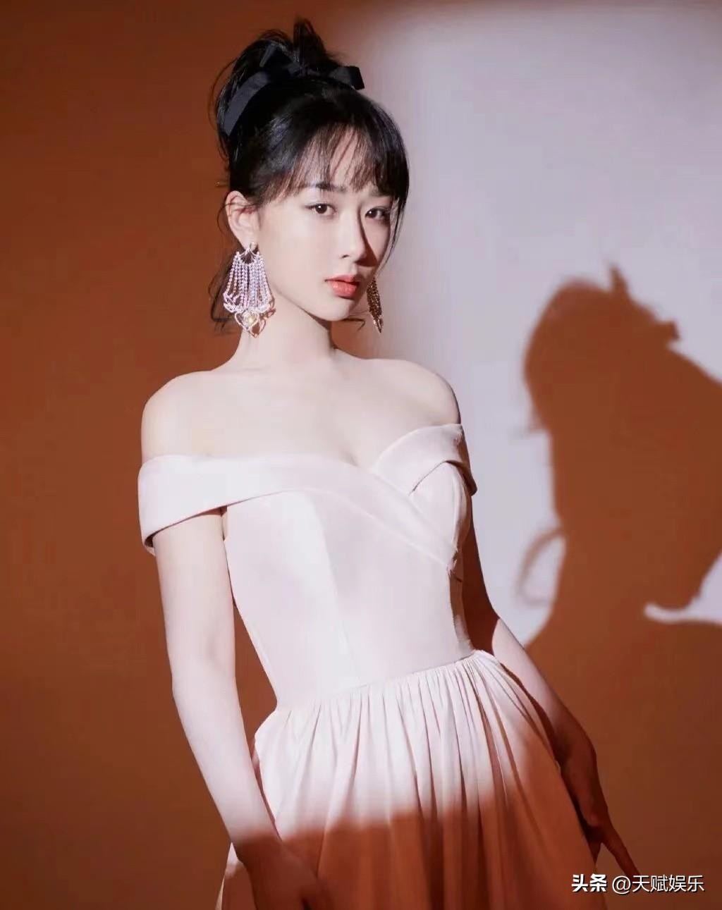 杨紫个人资料简介详细（演艺圈影视女演员——杨紫）