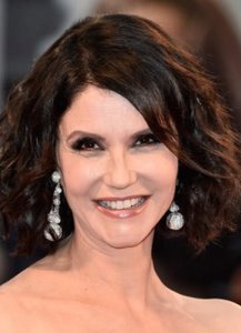 ​亚历桑德拉·马提尼斯个人资料写真作品