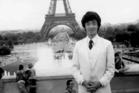 金星收养三个子女（53岁金星23岁娶妻）(12)