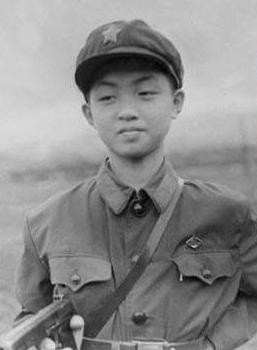 金星收养三个子女（53岁金星23岁娶妻）(4)