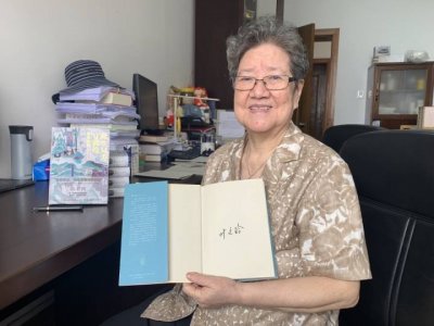 ​叶文玲简介(浙版好书奖｜叶文玲：将一件珍贵沉重的负荷物背上敦煌这座文化大“