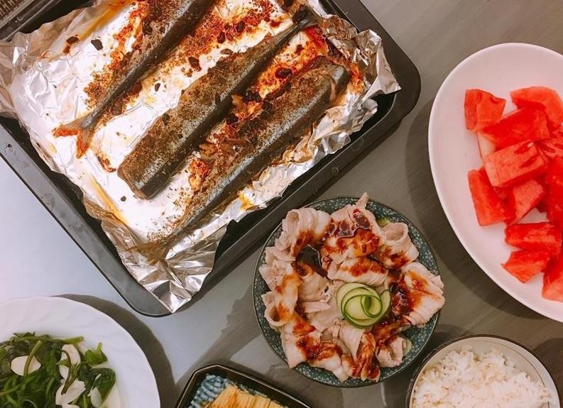 铝箔纸用哪一面接触食物 亮面还是雾面