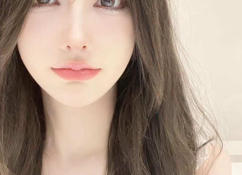 喜欢发朋友圈炫耀的女人