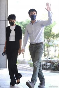 ​王力宏李靓蕾现身法庭正面交锋 王力宏申请强制执行李靓蕾不遵守法院裁定