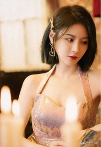 ​贵州女孩莫寒：甜美可人，堪称“治愈系”女神！