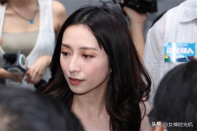 ​龚嘉欣：从荧屏新星到时尚宠儿的精彩旅程