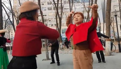 ​维吾尔族民间舞蹈的由来及特点