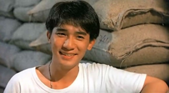 年轻时的梁朝伟，岂一个帅字，简直是美男子