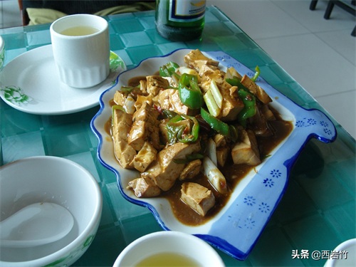 孔子的嫡系后人为什么再没葬在曲阜孔林？