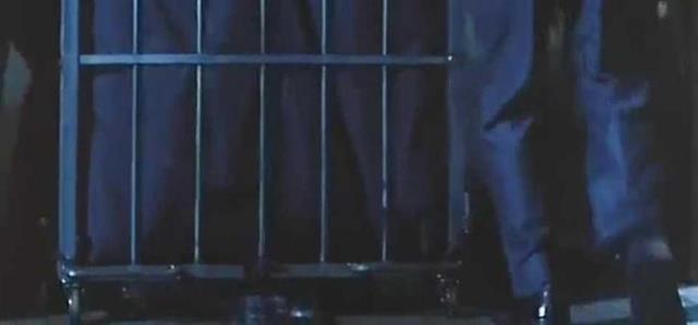 大头怪婴真实事件（恐怖热线之大头怪婴）(9)