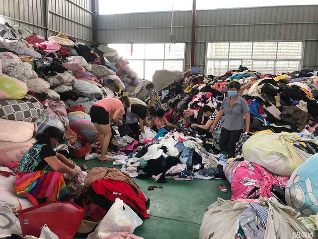 95后女孩回收旧衣服年入百万（一年扔掉半个大庆油田）(4)