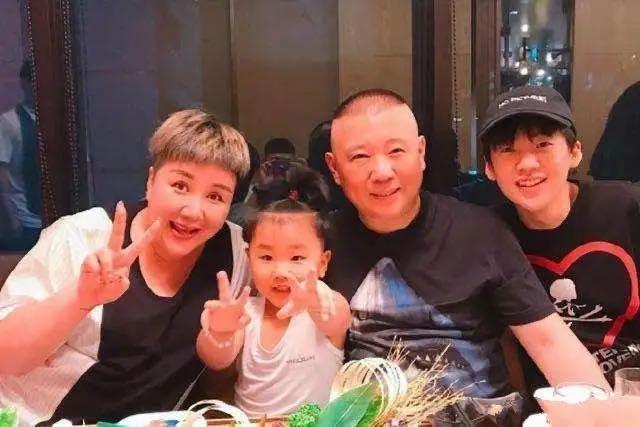 郭麒麟生母胡中惠现在怎么样了（郭麒麟探望生母胡中惠）(10)