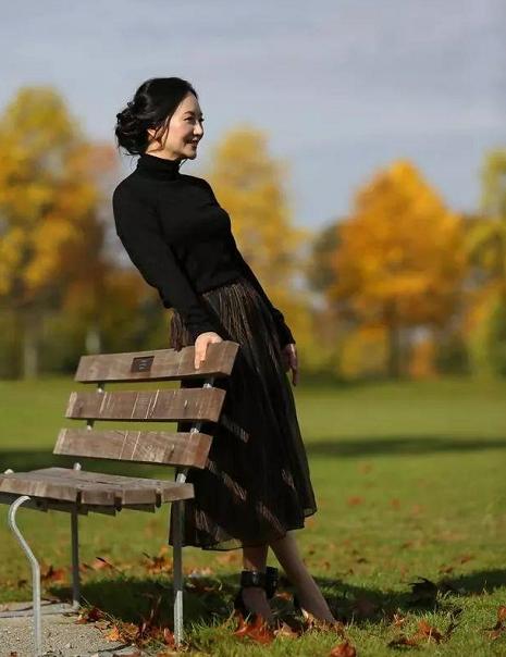 孟晚舟的两次婚姻现任丈夫小几岁（48岁孟晚舟婚史结婚2次）(3)