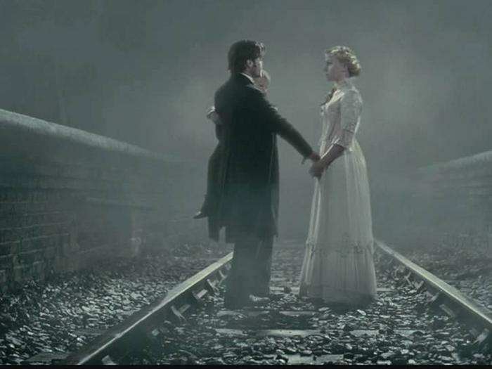 电影《黑衣女人》太刺激了！剧情太好看，值得一看