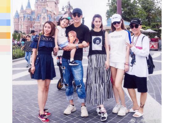 张丹峰和毕滢的关系到底如何？身体是最诚实的？看看这些就知道了