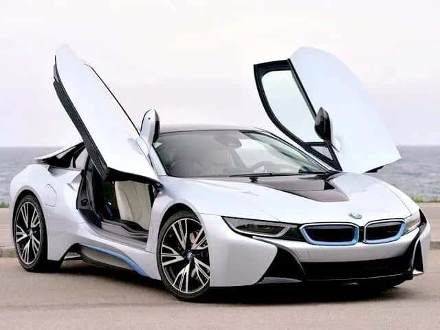 世界名车排名前十名迈巴赫多少钱（世界名车排名前十名）