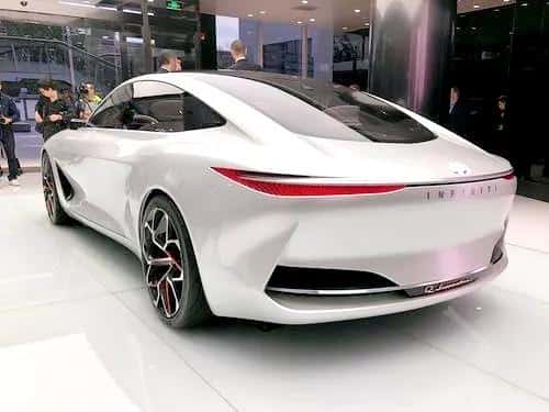 世界名车排名前十名迈巴赫多少钱（世界名车排名前十名）