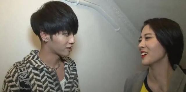 华晨宇年龄是多少（32岁华晨宇新恋情曝光）