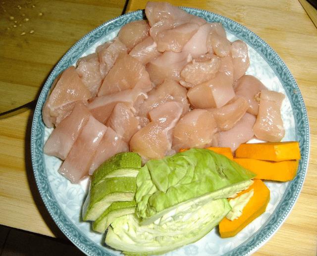 9种最简单的自制猫饭（十种简单的自制猫咪食谱）