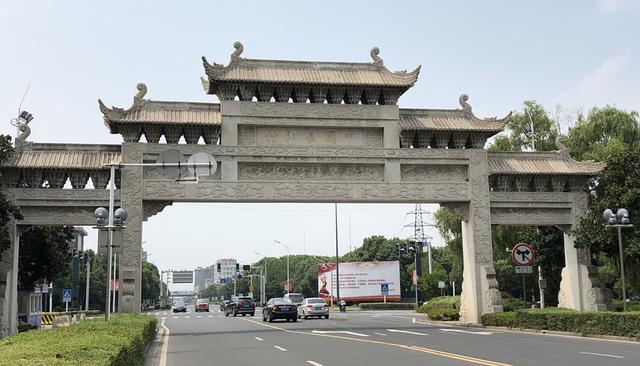 华西村如何发展起来的（华西村蜕变的苏南模式）(3)