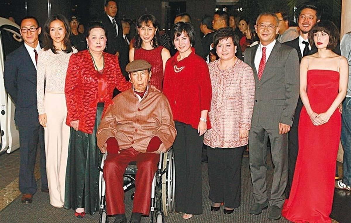 赌王续命法事是真的吗为何要续命 网曝赌王98岁不愿离世是真的吗