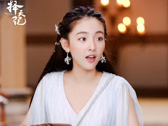 《择天记》美女上线，莫雨潇洒大气，落落可爱呆萌，最美另有其人