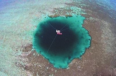 ​地球最深的海洋蓝洞就在南海，传说是孙悟空拔去金箍棒后留下的