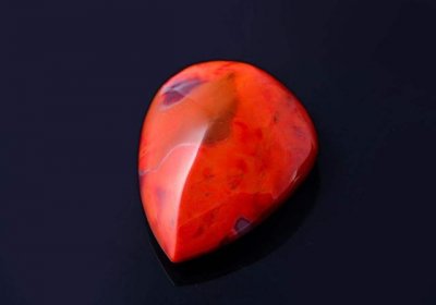 ​正宗的南红属于玛瑙（揭开文玩三宝之一的南红面纱）