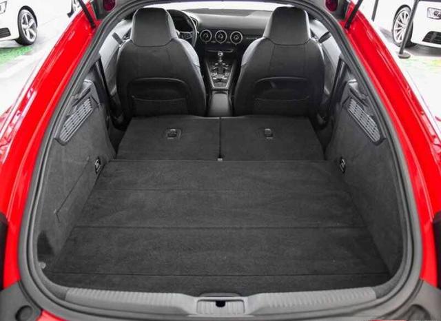 奥迪TT怎么样开起来舒服吗，奥迪TT适合什么人开-