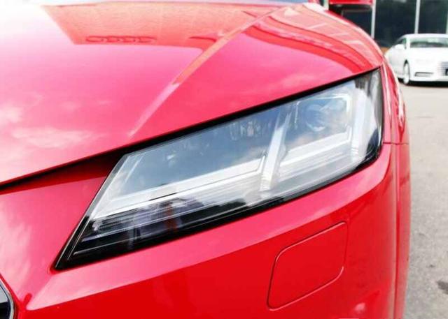 奥迪TT怎么样开起来舒服吗，奥迪TT适合什么人开-